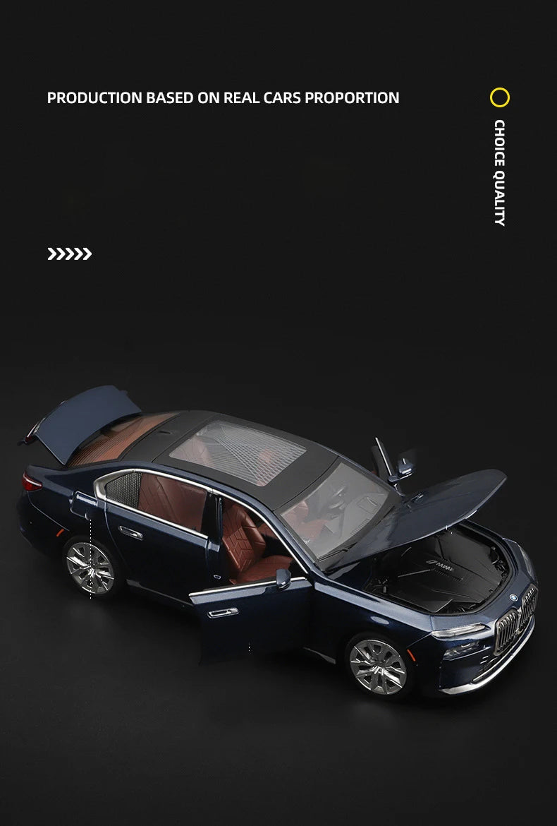 BMW 7 Series i7 G70 Diecast Model - Sound & Light Collection