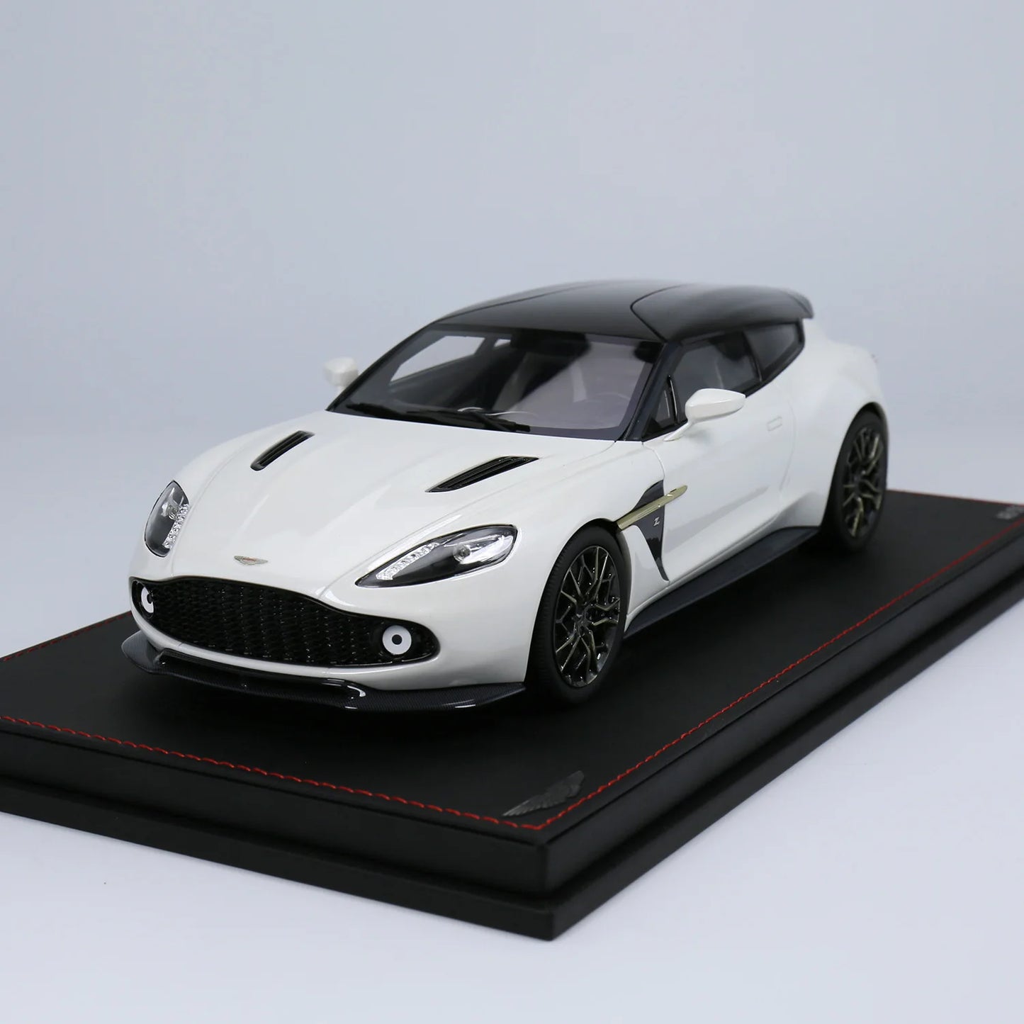 Aston Martin Vanquish Zagato - Collectible Resin Model